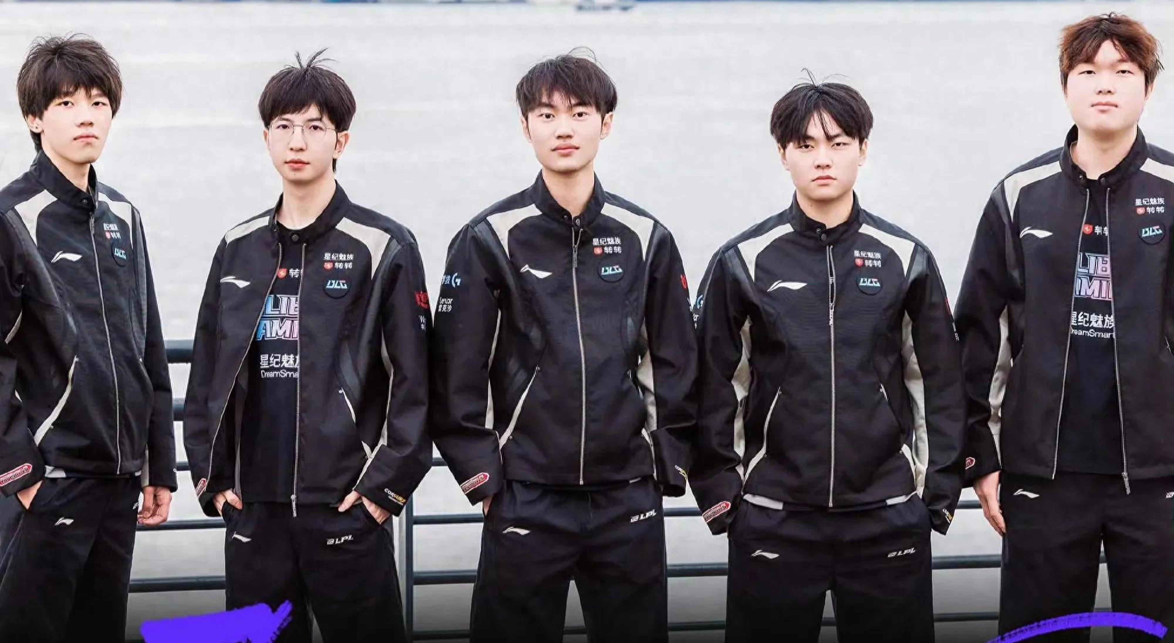 紧跟时代的 紧跟时代的